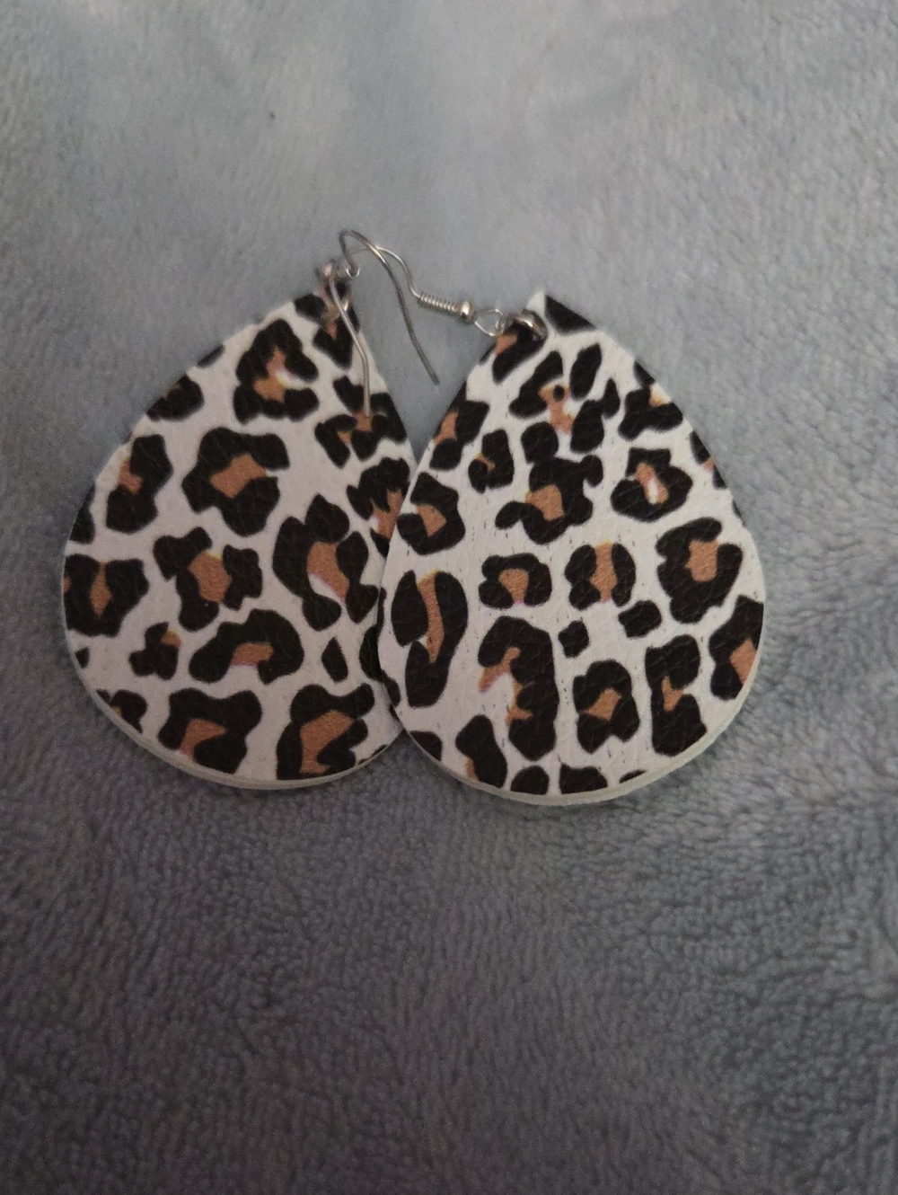 Leopard Print Teardrop Earrings in White and Brown - Women Accessories